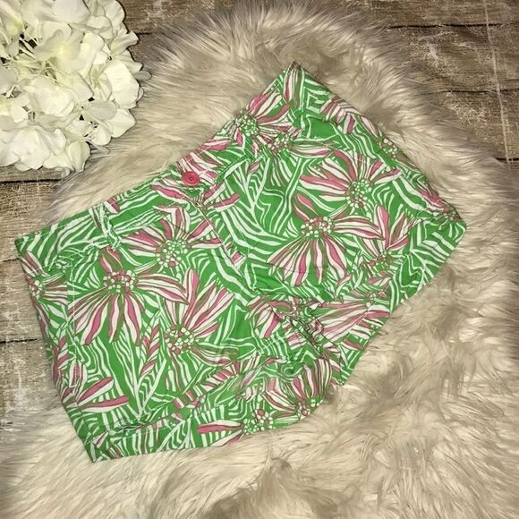 Lilly Pulitzer Green Bean Walsh Shorts Floral - Picture 1 of 7